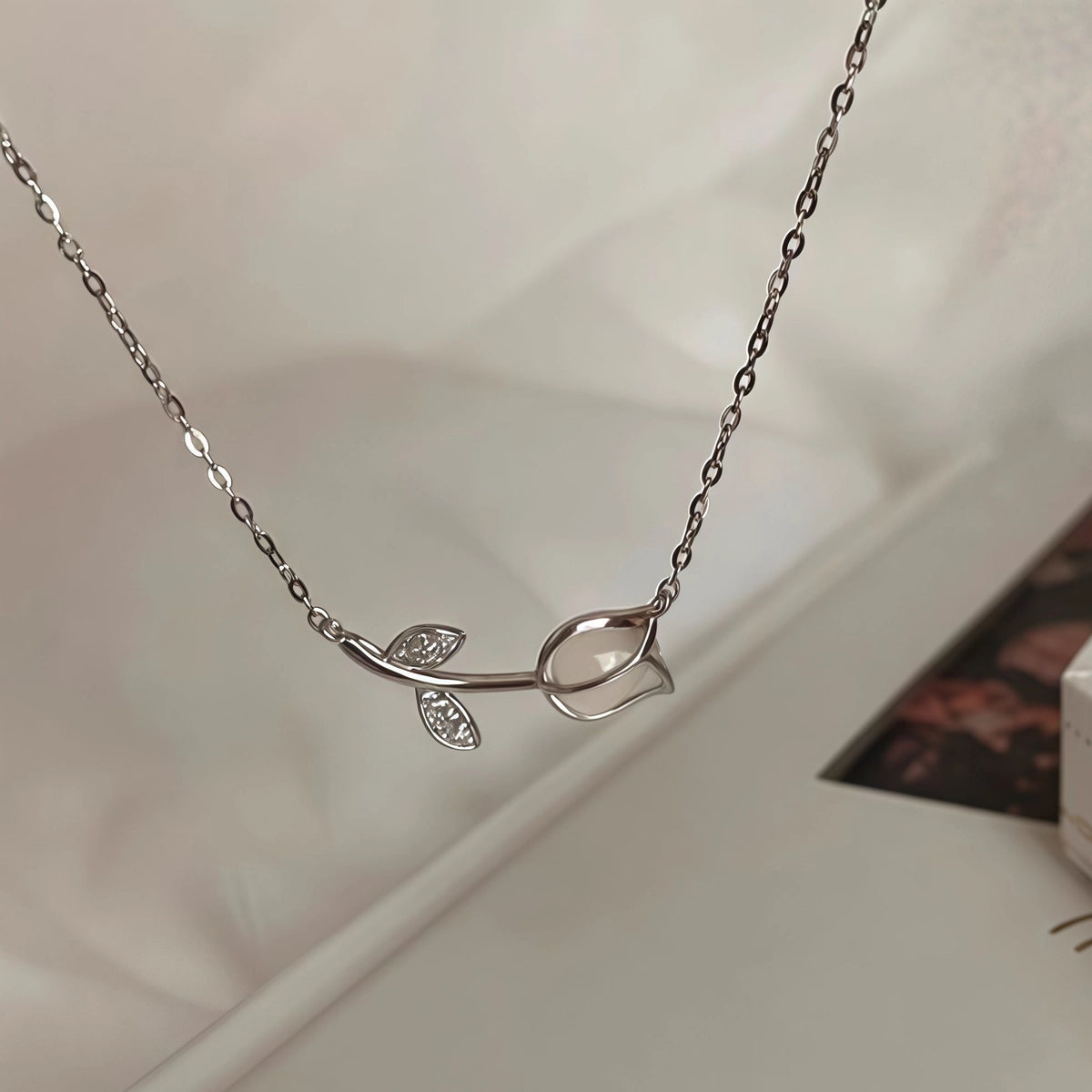 FairyLiora™ - Tulip Pendant